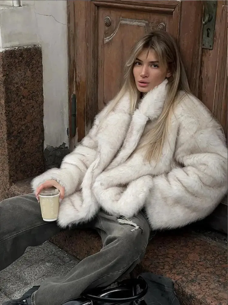 Back To School Sonicelife Women Autumn Winter Solid Fluffy Faux Fur Thick Coat Elegant Lapel Long Sleeves Short Overcoats 2024 New Warm Street Outerwear